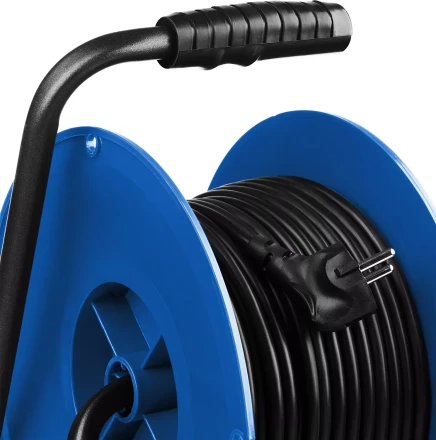 Удлинитель на катушке &quot;ПВС 315&quot;, 30 м, 3500 Вт, 4 гнезда, IP44, ПВС 3х1,5 кв мм, ЗУБР 55081-30 купить в Кургане