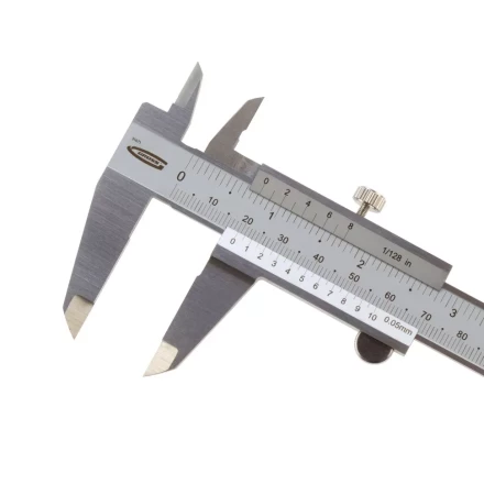 Штангенциркуль, 150 мм, 0.05 мм, нержавеющая сталь, с глубиномером Gross 31671 купить в Кургане