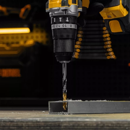 Сверло спиральное по металлу Denzel 8 x 117мм, Р6М5, Golden Tip, многогранная заточка, 718282 купить в Кургане