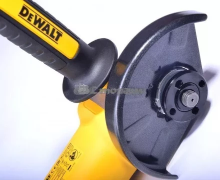 Угловая шлифмашина DeWalt DWE 4215 купить в Кургане