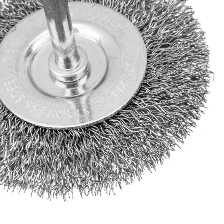 Набор щеток для дрели Denzel, 2 Плоские 50-75мм, 3 Чашки 25-50-75мм, шпилька,  нерж.вит. проволока 74493 купить в Кургане