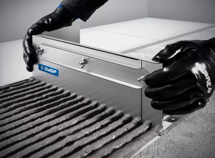 ЗУБР зуб 10*10 мм, до 600 мм, оцинкованная сталь, Раздвижная гребенка для плитки, ПРОФЕССИОНАЛ (08045-10) купить в Кургане