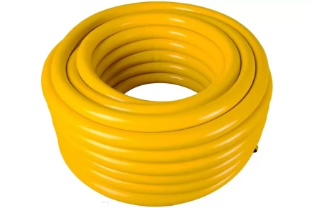 Шланг Вихрь поливочный ПВХ усиленный, пищевой трехслойный армированный 1/2&quot;, 50м (жёлтый) 73/7/2/33 купить в Кургане