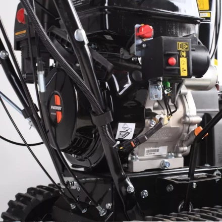 Гусеничный бензиновый снегоуборщик PATRIOT PRO 1150 ED купить в Кургане