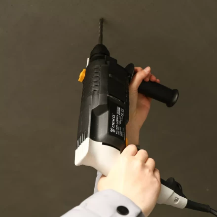 Перфоратор DKH650W DEKO, 063-4110, в кейсе купить в Кургане