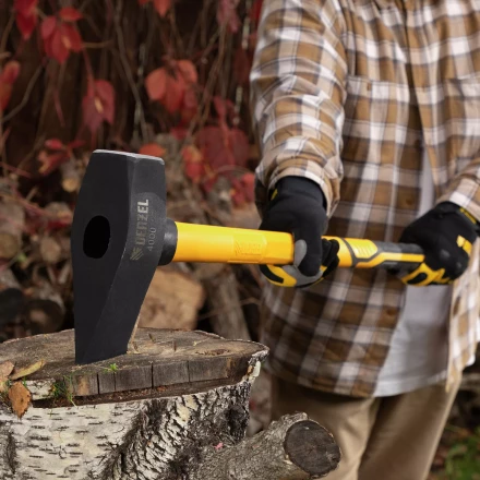 Колун-кувалда 4000 г Denzel 21852, кованая, фибергласовая  рукоятка c TPR покрытием, 880 мм купить в Кургане