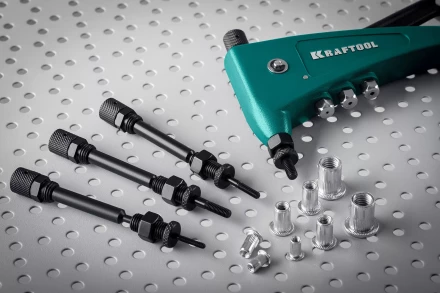 Резьбовая насадка для заклепочника KRAFTOOL 31180-M4 купить в Кургане