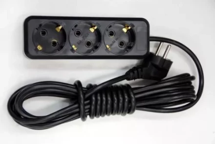 Удлинитель бытовой 5,0м 3роз. ЭНКОР 1/25 У16-00 69572 купить в Кургане