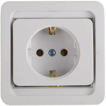 Розетка СВЕТОЗАР &quot;ГАММА&quot; одинарная, с заземлением, цвет белый, 16А/~250В SV-54105-W купить в Кургане