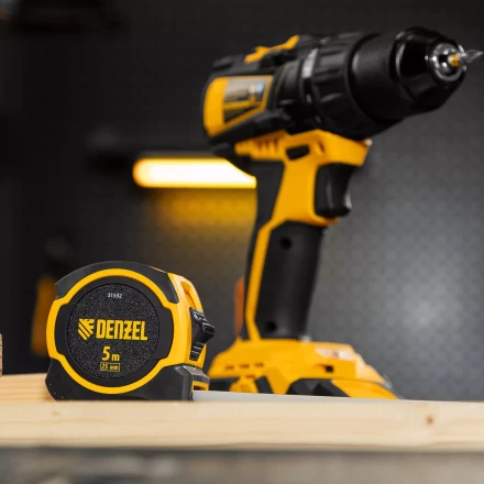 Рулетка Denzel 5м х 25мм, двухкомп. корпус, магнитный обрезиненный зацеп, 31532 купить в Кургане