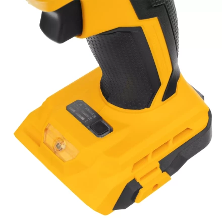 Гайковерт ударный аккумуляторный бесщеточный Denzel 26502 CIW-IB-300-0, Li-ion, 18В, 300Нм купить в Кургане