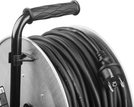 Удлинитель ЗУБР &quot;ПРОФИ&quot; на металл катушке, КГ 3х1,5кв мм, морозостойкий, 4 гнезда, IP44, макс мощность 3500Вт, 30м 55085-30 купить в Кургане