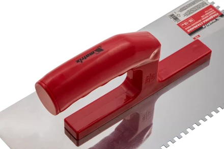 Гладилка из нержавеющей стали, 280 х 130 мм, зеркальная полировка, пластмассовая ручка, зуб 4 х 4 мм Matrix 86780 купить в Кургане