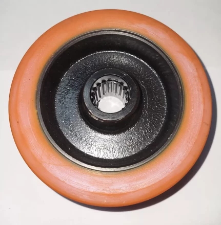 Колесо ведущее 140х55 для тележки гидравлической PPT18H/20Н 1011977 купить в Кургане