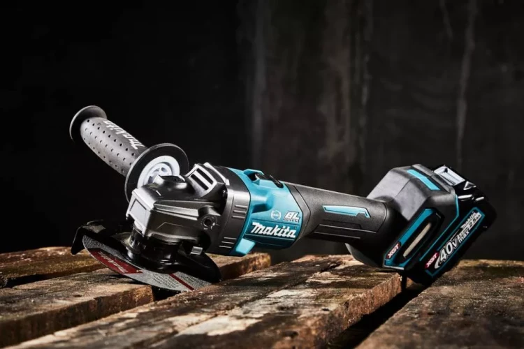 Угловая шлифовальная машина XTG Makita GA005GM201 купить в Кургане