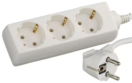 Удлинитель СВЕТОЗАР электрический с заземлением, евро, 3 гнезда, 3м SV-55033-3 купить в Кургане