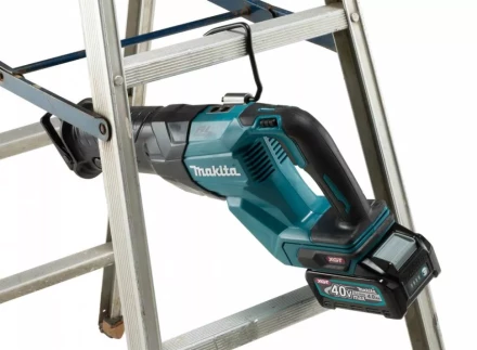 Аккумуляторная сабельная пила Makita XGT JR001GM201 купить в Кургане