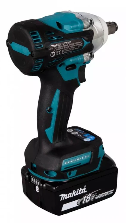 Аккумуляторный ударный гайковерт Makita DTW300RTJ (2 АКБ 5 Ач, ЗУ) купить в Кургане