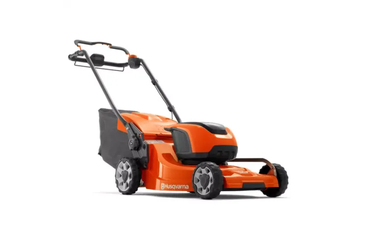 Аккумуляторная газонокосилка, самоходная Husqvarna LC347iV купить в Кургане