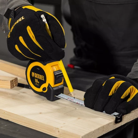 Рулетка Denzel 10м х 25мм, двухкомп. корпус, кнопка-пауза 31545 купить в Кургане