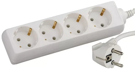 Удлинитель СВЕТОЗАР электрический с заземлением, евро, 4 гнезда, 3м SV-55043-3 купить в Кургане