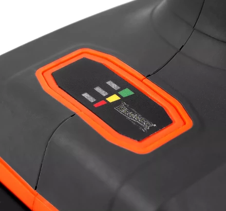 Аккумуляторная циркулярная пила MESSER DCH1 125мм 4Ач купить в Кургане