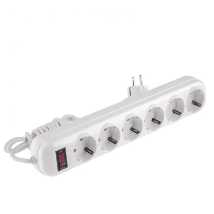 Удлинитель бытовой с заземлением и выключателем 5 м 6 розеток 10 A серия УХз10 Denzel 95982 купить в Кургане