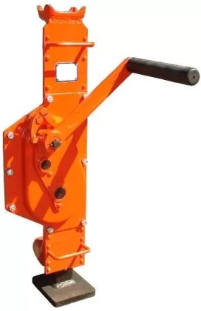 Домкрат реечный TOR ДР 5000 5 т с обрезиненной ручкой 1040874 купить в Кургане