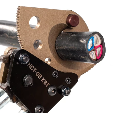 Секторные ножницы КВТ НСТ-38 для резки кабелей до 38 мм, проводов АС со стальным сердечником и прутков из низкоуглеродистой стали (84394) купить в Кургане