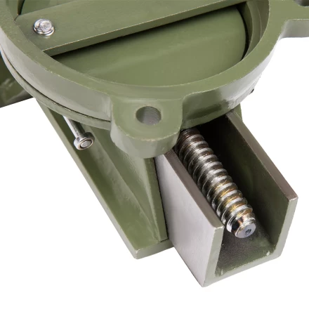 Тиски слесарные Сибртех 18619, 125 мм, стальные, поворотные купить в Кургане