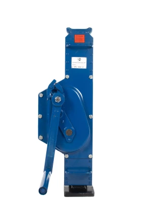 Домкрат реечный TOR ДРН 5000 5 т с низким подхватом и обрезиненной ручкой 1025452 купить в Кургане