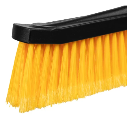 Щетка-сметка для снега со скребком 600 мм Denzel 55325 купить в Кургане