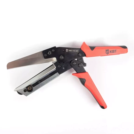 Ножницы для резки пластмассовых коробов, кабель-каналов, полимерных труб и резиновых профилей КВТ НКК-110 «Пеликан» (79823) купить в Кургане