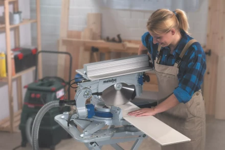 Пила торцовая Metabo KGТ 300 комби купить в Кургане