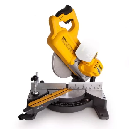 Пила торцовочная DCS 777N FLEXVOLT DeWalt аккумуляторная купить в Кургане