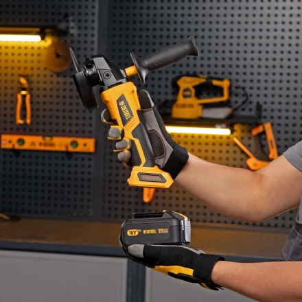 Машина углошлифовальная аккумуляторная бесщет. Denzel BLG-IB-18-125-4 27005, Li-ion, 18 В купить в Кургане