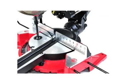 Пила торцовочная ELITECH ПТ 2030К (E2006.003.00) купить в Кургане