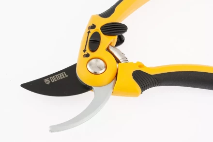 Набор: Сучкорез телескопический 22-29” и секатор прямого реза Denzel 7760505 купить в Кургане