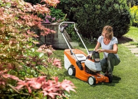 Газонокосилка (аккум) STIHL RMA 443.2 AP-System купить в Кургане
