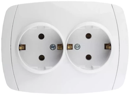 Розетка СВЕТОЗАР &quot;CITY LIGHT&quot; двойная в сборе, с заземлением, цвет белый, 16А/~250В SV-54207-W купить в Кургане