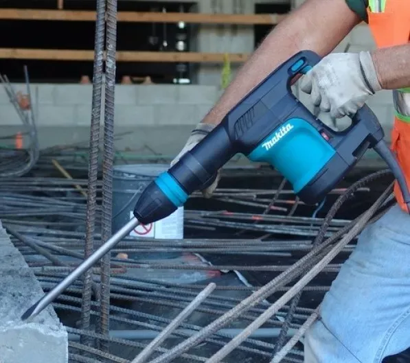 Молоток отбойный Makita HM0870C купить в Кургане