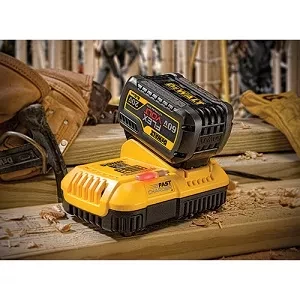 Зарядное устройство XR DCB118 Flexvolt DeWalt купить в Кургане