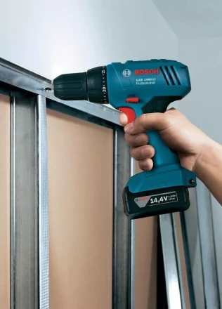 Аккумуляторная дрель-шуруповерт BOSCH GSR 1440-Li купить в Кургане