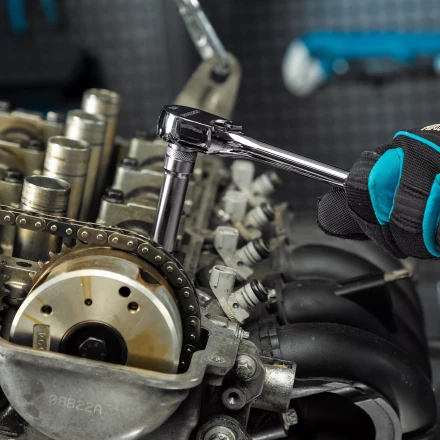 Ключ-трещотка 3/8&quot; Gross 14051, CrV, 120 зубьев, цельнометаллический, хром купить в Кургане