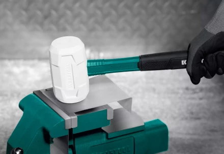 Киянка KRAFTOOL X-FORCE белая с фибергласовой рукояткой 2077-68 купить в Кургане