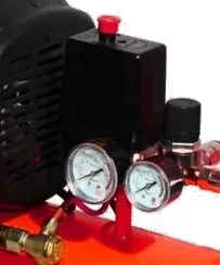 Компрессор масляный поршневой прямой привод Elitech КПМ 200/24 ПРОМО купить в Кургане