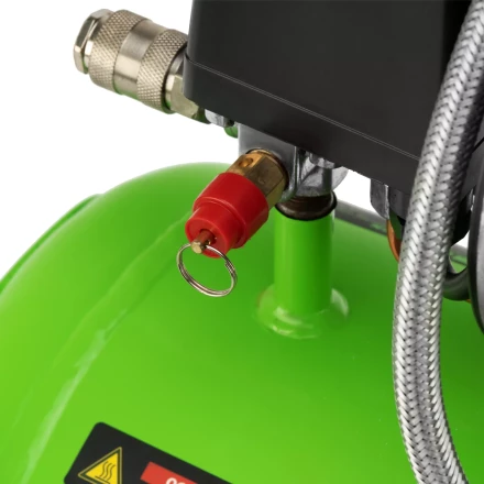 Компрессор безмаслянный малошумный Сибртех МБ 1100/24,1100 Вт, 24 л, 170 л/мин 58006 купить в Кургане