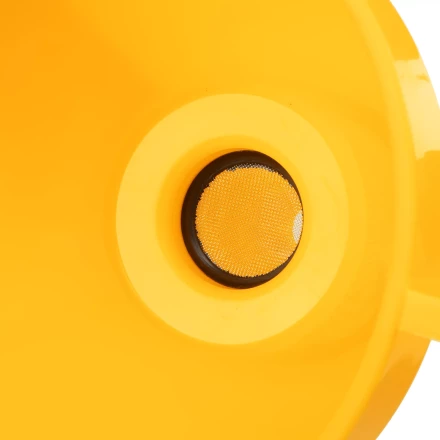 Воронка пластиковая 160 мм с металлическим ситом и гибким наконечником Denzel 537206 купить в Кургане