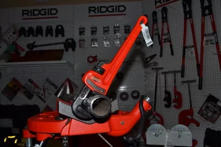 Прямой трубный ключ для тяжелых работ 10  31010 купить в Кургане