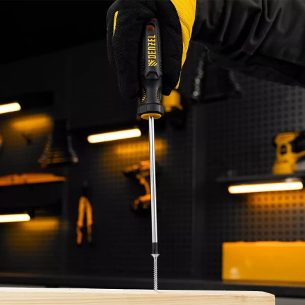 Отвертка, PH2х150 мм, S2, 3к рукоятка Denzel 121807 купить в Кургане